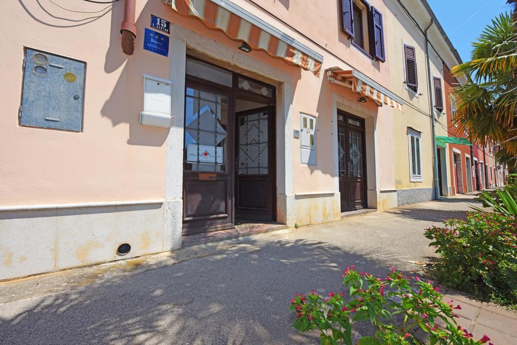 Apartment House Senna Porec Exterior photo